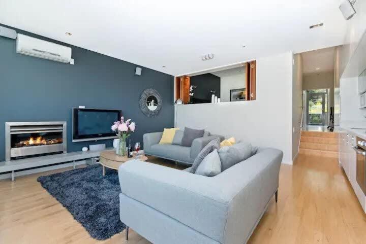 Luxury Lake View - 1 Bedroom Квинстаун Экстерьер фото